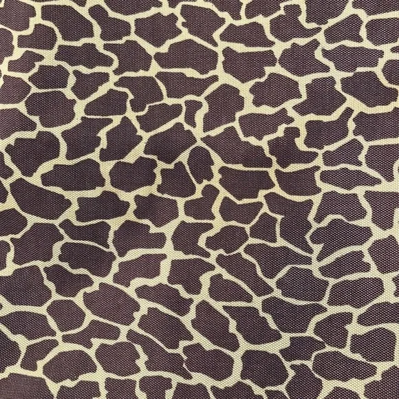 Giraffe Print Tote Bag - Picture 3 of 7